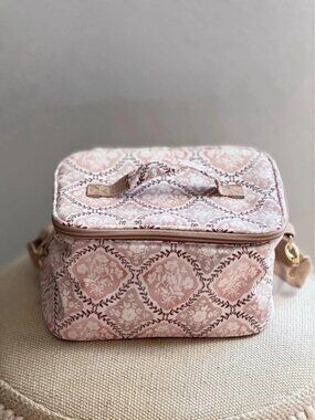 NEW Floral cooler lunchbox bag